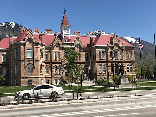 598 N 100 W #1 — Photo 12