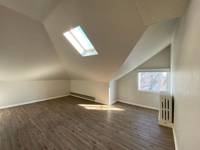 1157 Hague Ave #6 — Photo 8