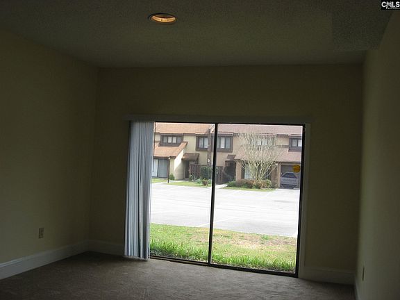 4th image of 121 Lionsgate Dr