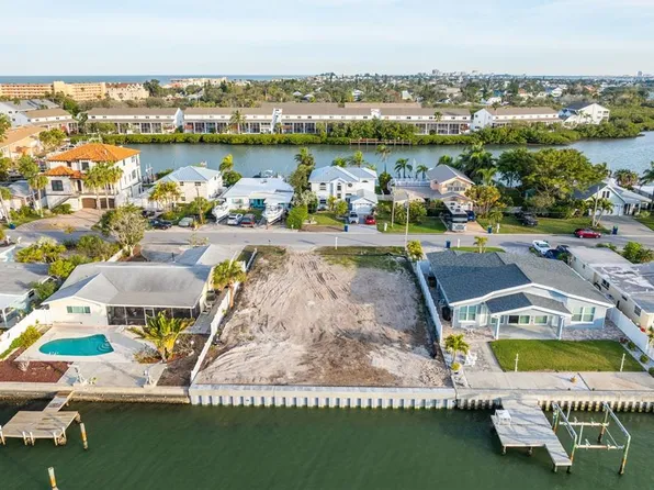 313 La Hacienda Dr #29, Indian Rocks Beach, FL 33785