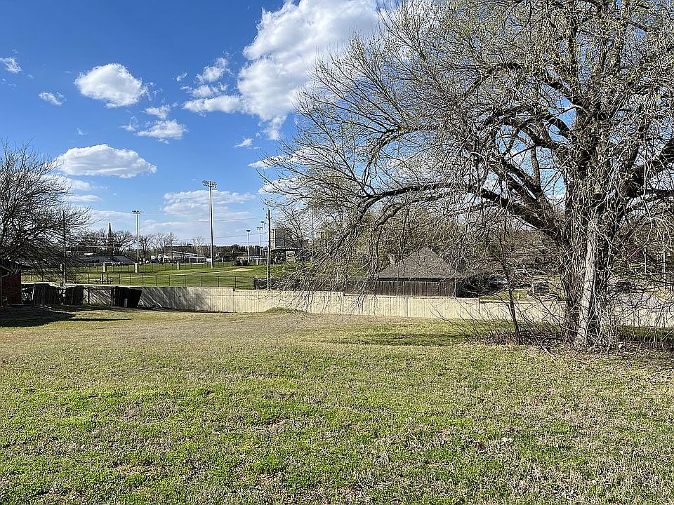 1st image of Corner Of 81st And Delaware Lot 11