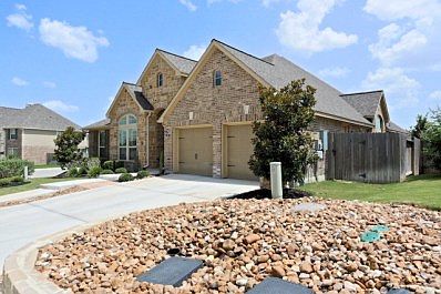 2nd image of 507 Lodge Creek Dr