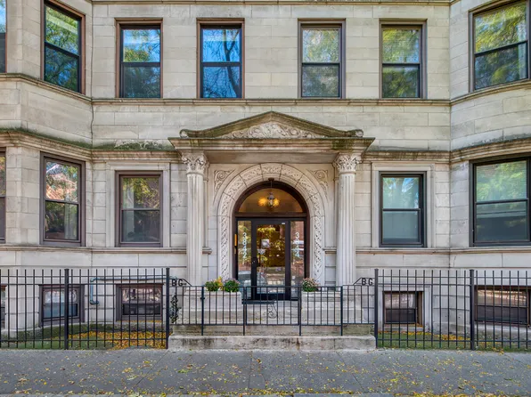 3842 N Sheffield Ave #303, Chicago, IL 60613
