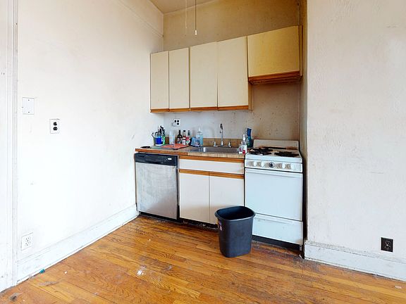 2nd image of 147-37 Beech Ave #4F