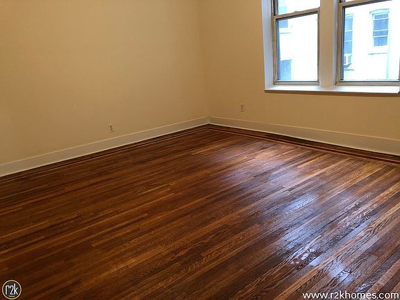 4th image of 2075 38th St APT 1C