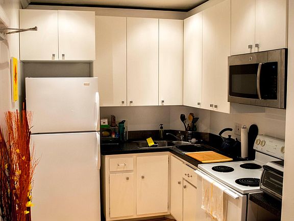 2nd image of 2426 SE 17th St APT A310