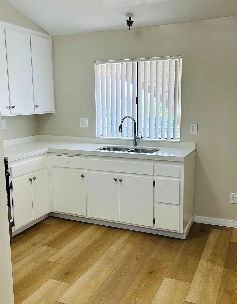 6900 Coldwater Canyon Ave — Photo 1