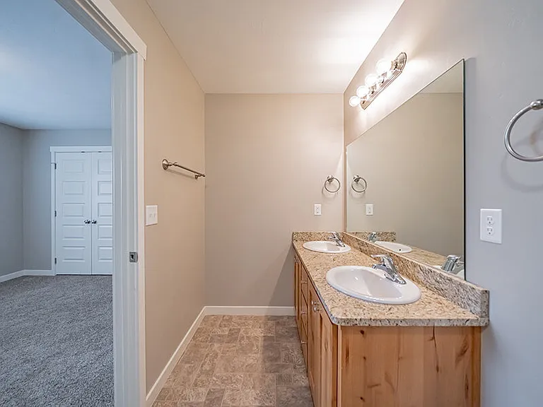 Meadowcreek Townhomes — Photo 15