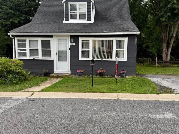 1628 Cherry St, Upper Chichester, PA 19061