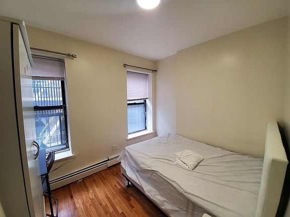 3rd image of 157 W 106th St #3DD