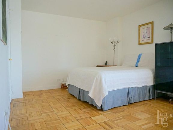 4th image of 500 E 77th St APT 2514