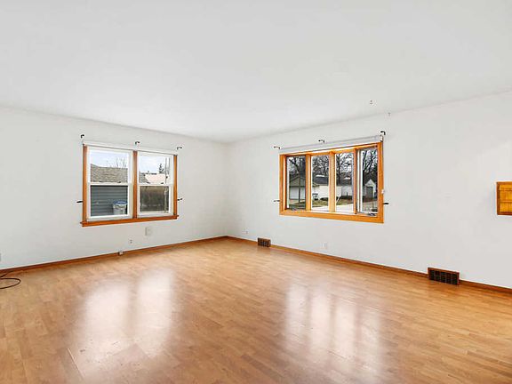 4th image of 3522 N 82nd St