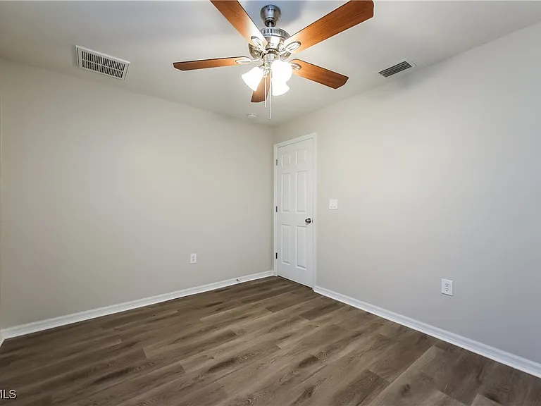 2904 Wanda Ave S — Photo 6