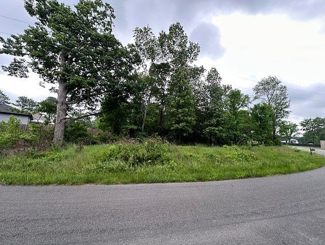 1st image of 9 Newstead Cir