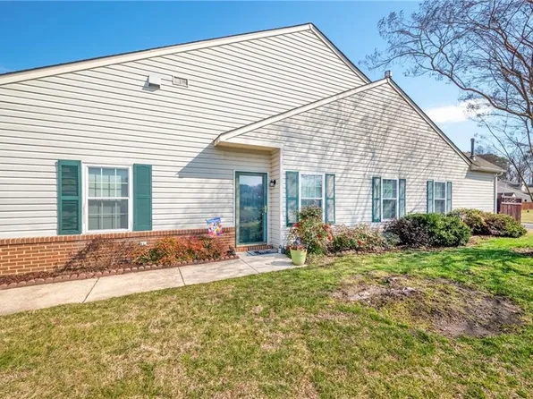 300 Durham Court, Yorktown, VA 23693