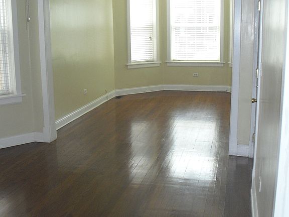 2nd image of 4902 W Van Buren St