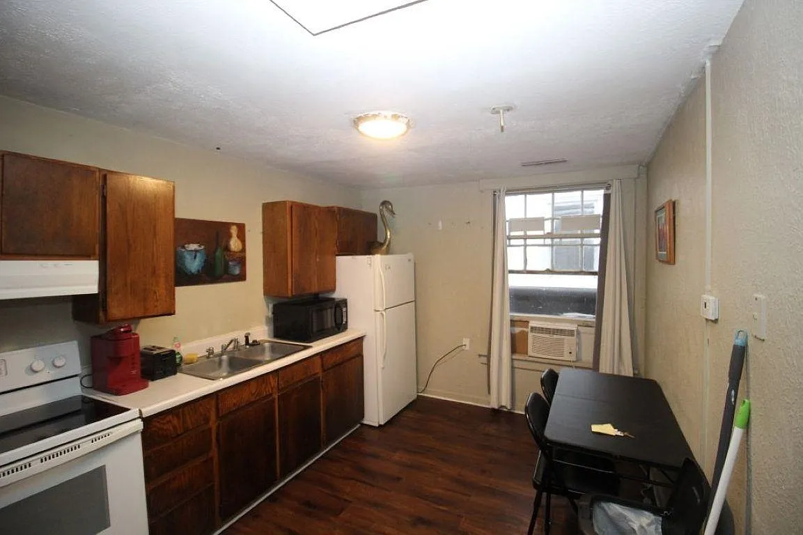 1 bed, 500 sqft, $650 — Photo 2