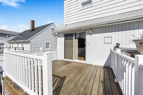 340 Kipp Ave Photo 1