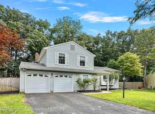 11 Kettle Ct, Howell, NJ 07731