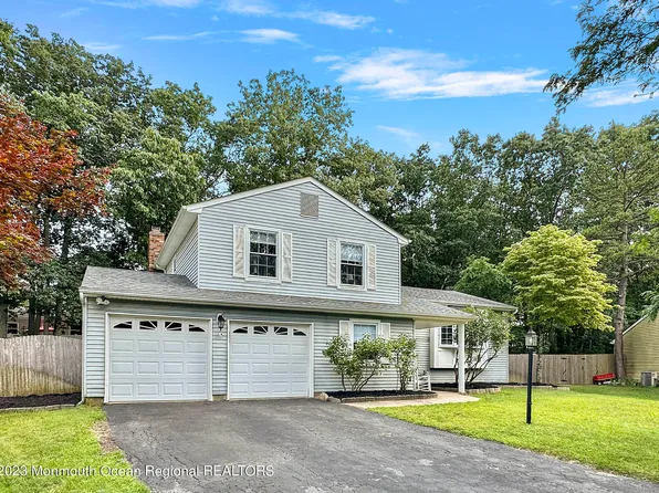 11 Kettle Court, Howell, NJ 07731