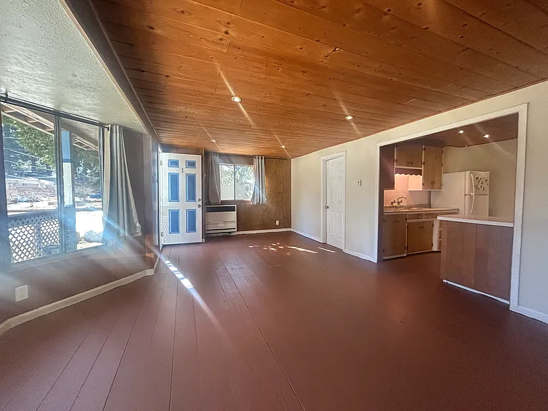 25055 Marion Ridge Dr #1 — Photo 3