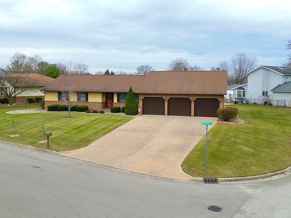 2nd image of 1801 Cardinal Ct