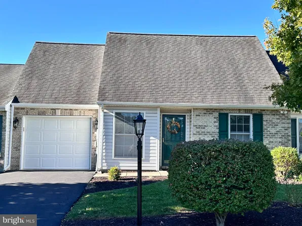 43 Burwick Dr, Mechanicsburg, PA 17050