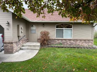 711 SE Mockingbird Dr #711, College Place, WA 99324