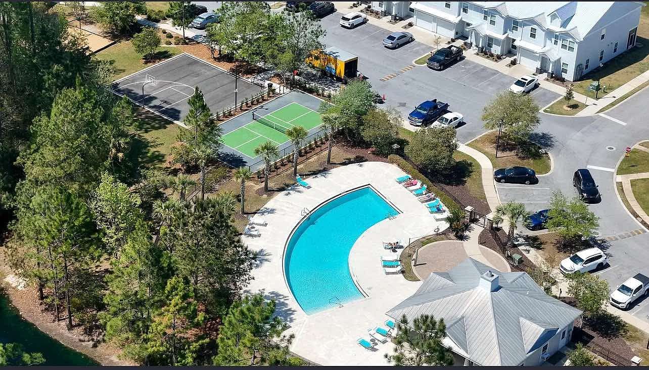 www.zillow.com