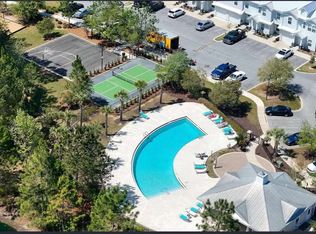 292 N Sand Palm Rd, Freeport, FL 32439
