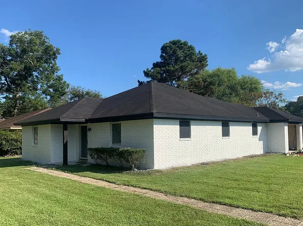 6635 Guess Rd, Beaumont, TX 77708