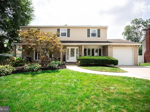 308 Monmouth Dr, Cherry Hill, NJ 08002