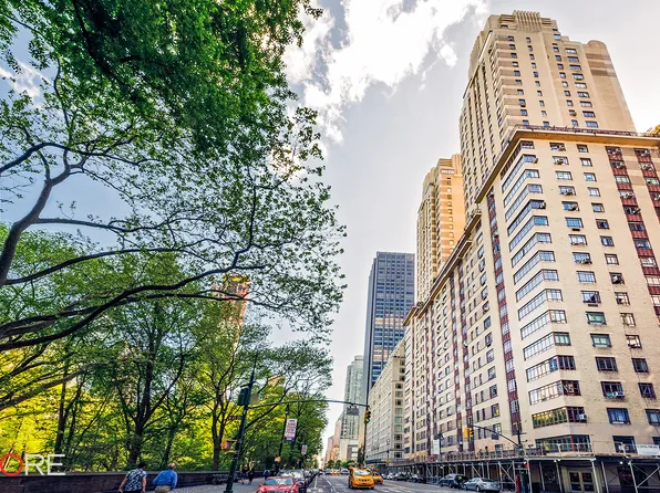 25 Central Park West image 11 of 11