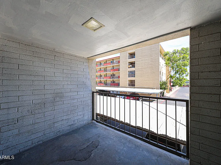 351 E Thomas Rd #D201 — Photo 8