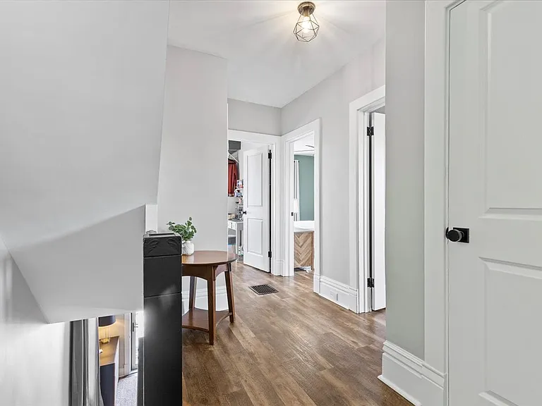 1518 Westfield St — Photo 18