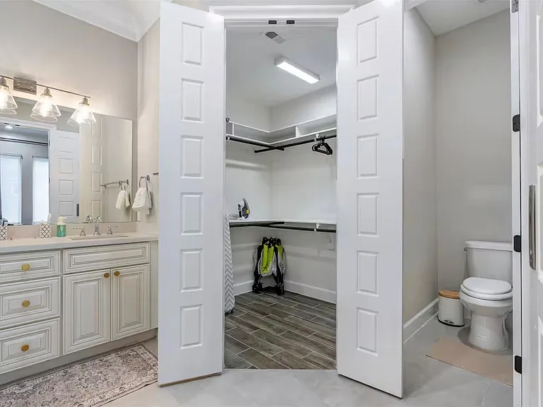 1719 Blodgett St — Photo 25