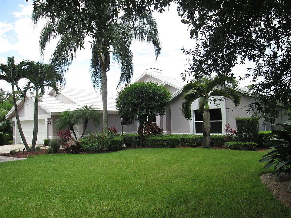 Home For Sale In Pga Village