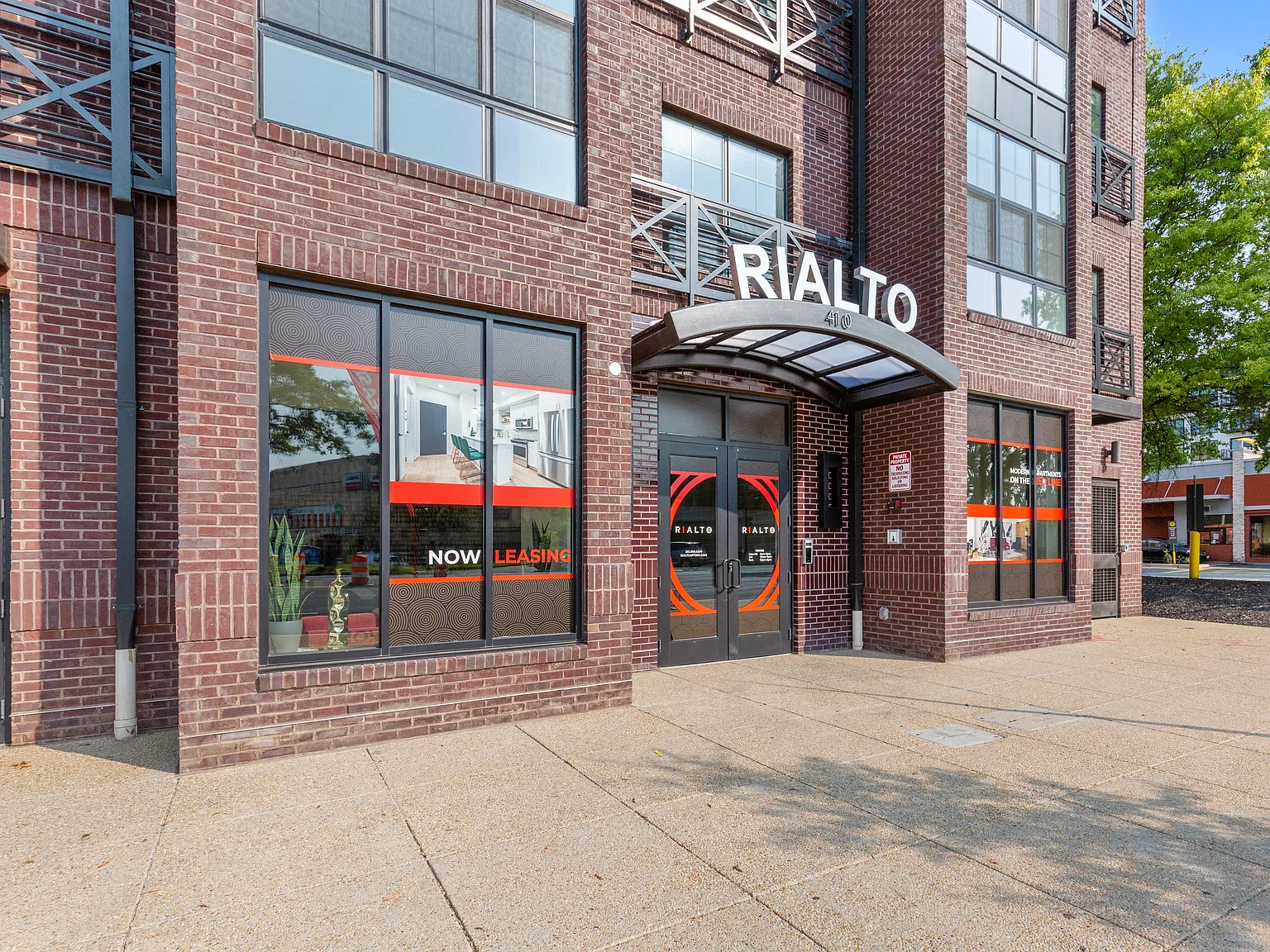 Rialto — Photo 2