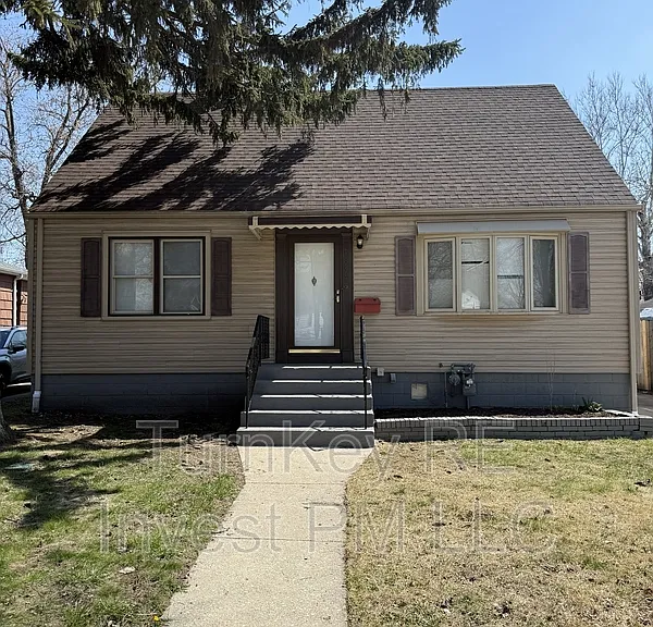 18343 Oakwood Ave #1 — Photo 1