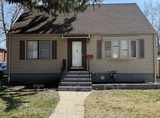 18343 Oakwood Ave #1, Lansing, IL 60438