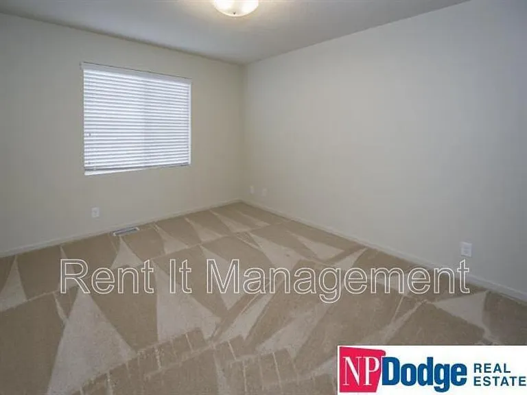 4701 N 168th Ave — Photo 10