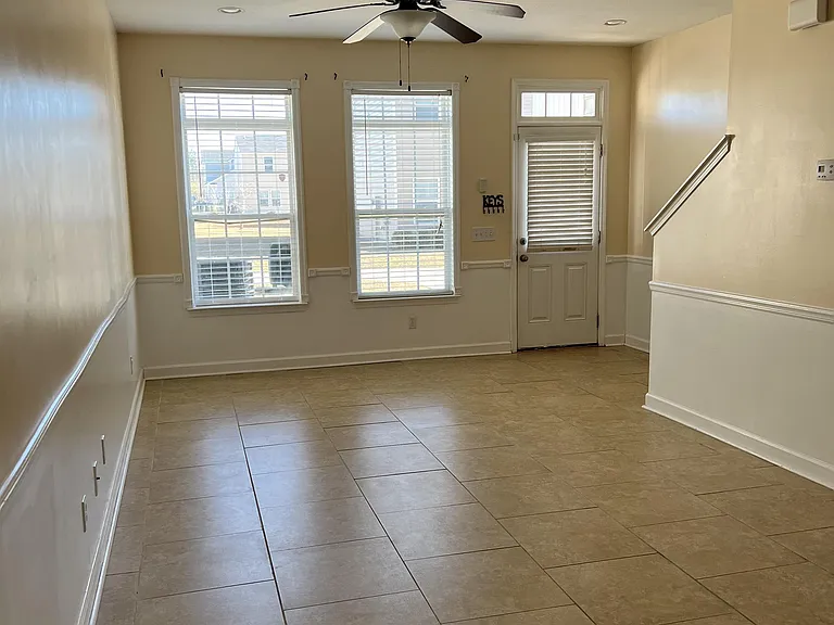 819 Terrell Dr — Photo 8