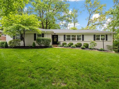 920 N Berry Rd, Saint Louis, MO, 63122