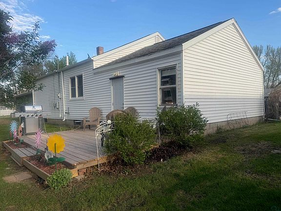 4th image of 512 E Spruce St