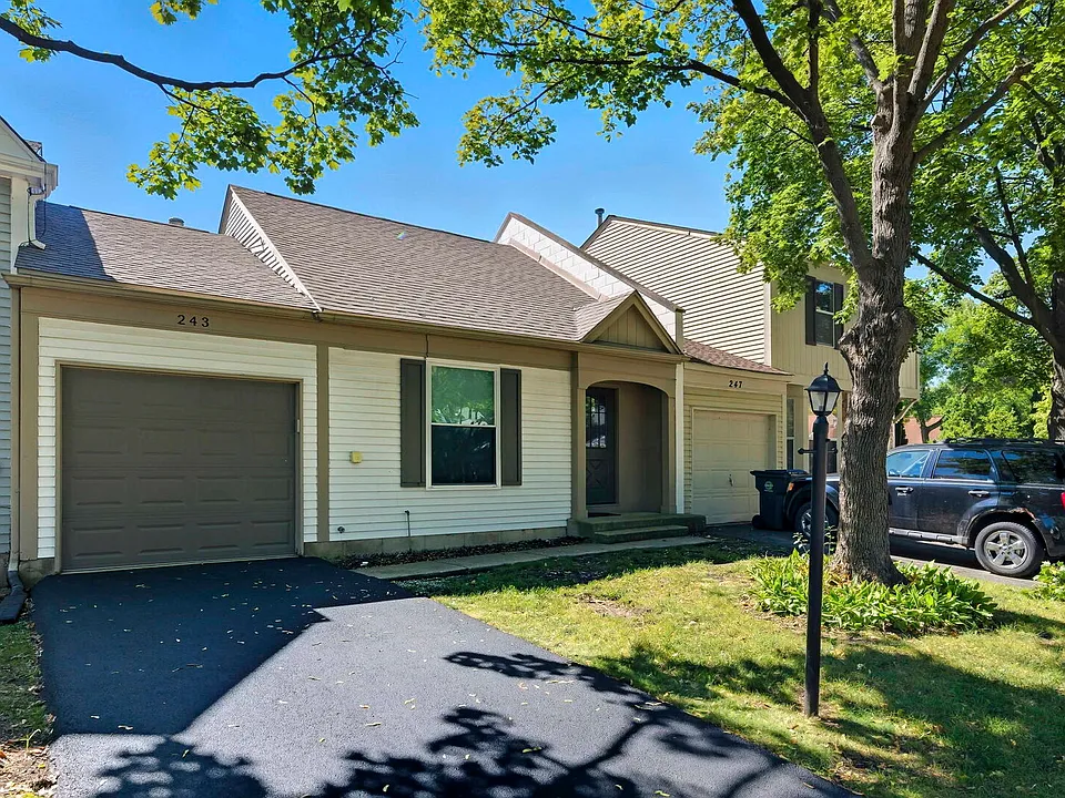 243 W Denton Ave