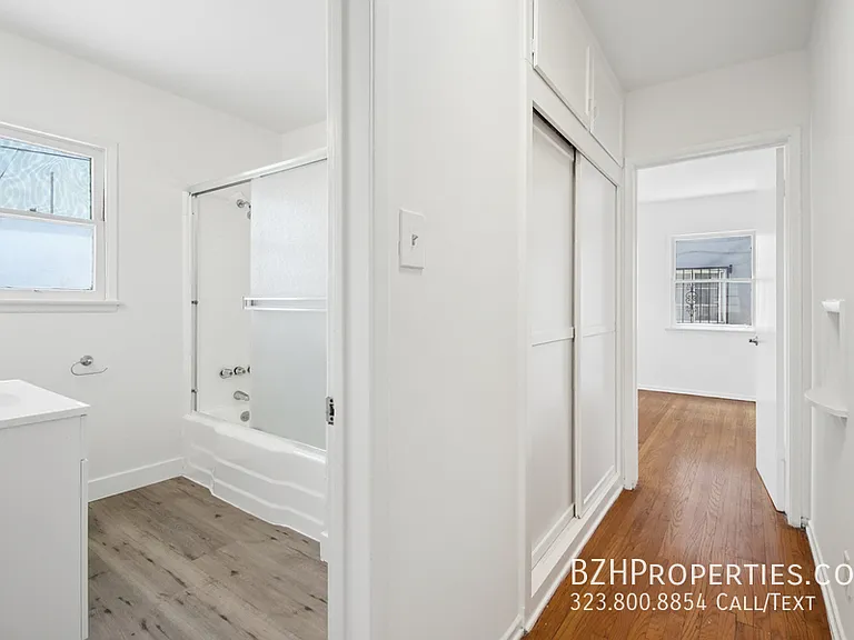 1138 S Sherbourne Dr #3A — Photo 10