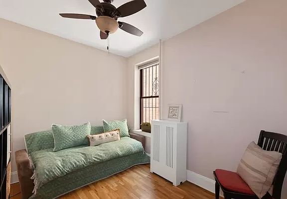 4th image of 250 Park Pl APT 2D
