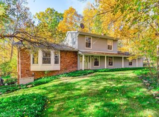 11591 Parkway Rd, Chardon, OH 44024