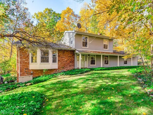 11591 Parkway Rd, Chardon, OH 44024