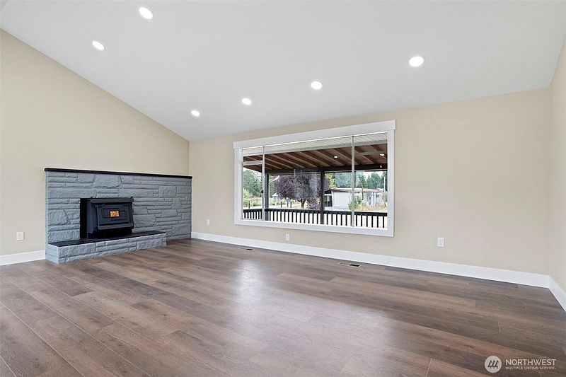 5th image of 7804 280th Street S